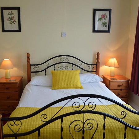Victoria Lodge Guest House 솔즈베리 외부 사진