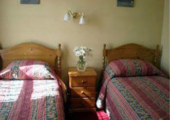 Victoria Lodge Guest House 솔즈베리 외부 사진